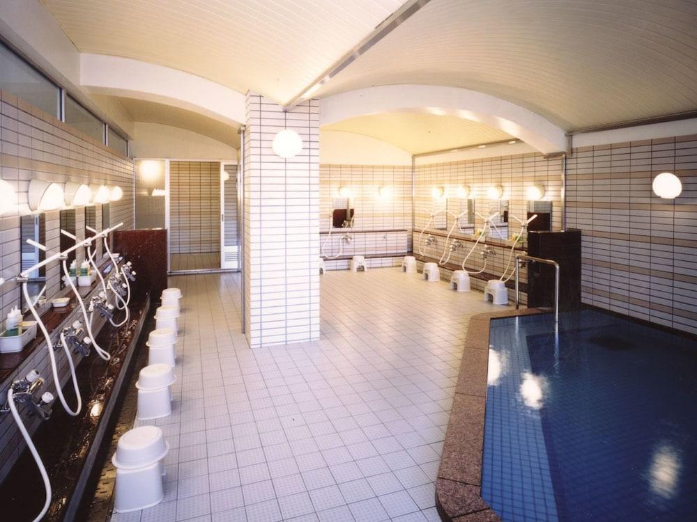 割烹の宿湖畔 新潟市 エクステリア 写真