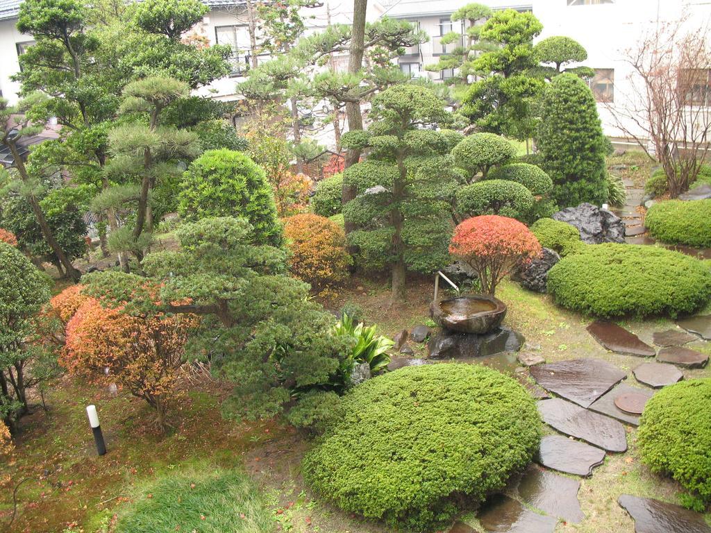 割烹の宿湖畔 新潟市 エクステリア 写真
